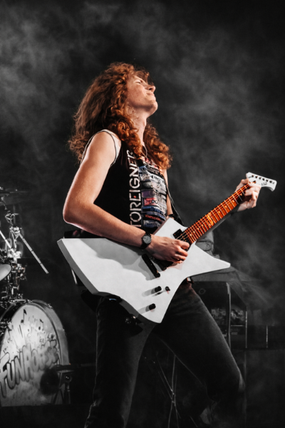 FunHouseIowa's tweet photo. 📷 Meet the shredder on lead guitar and backing vocals in FunHouse…
Reece O’Leary is making his official debut with us! This central Iowa native has been ripping on guitar for years, driven by a huge passion to keep growing as a musician. 
Welcome to the FunHouse family, Reece! https://t.co/qGIrSMc5bu