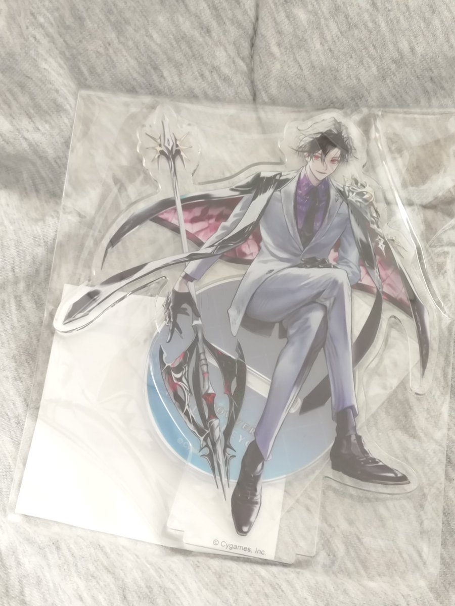 我慢できんくてシンセのアクスタ買ったけど良すぎて良