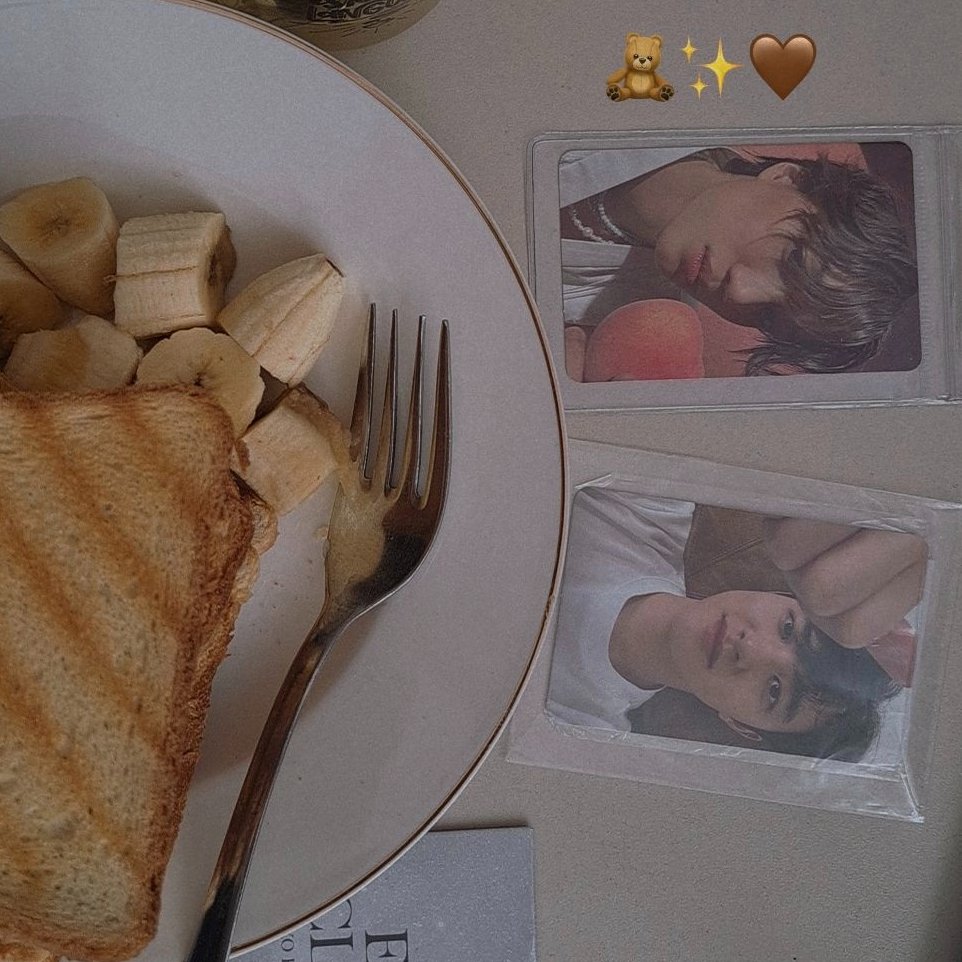 kyunguininitw's tweet image. 1 yıl önce kahvaltım🥹🥺