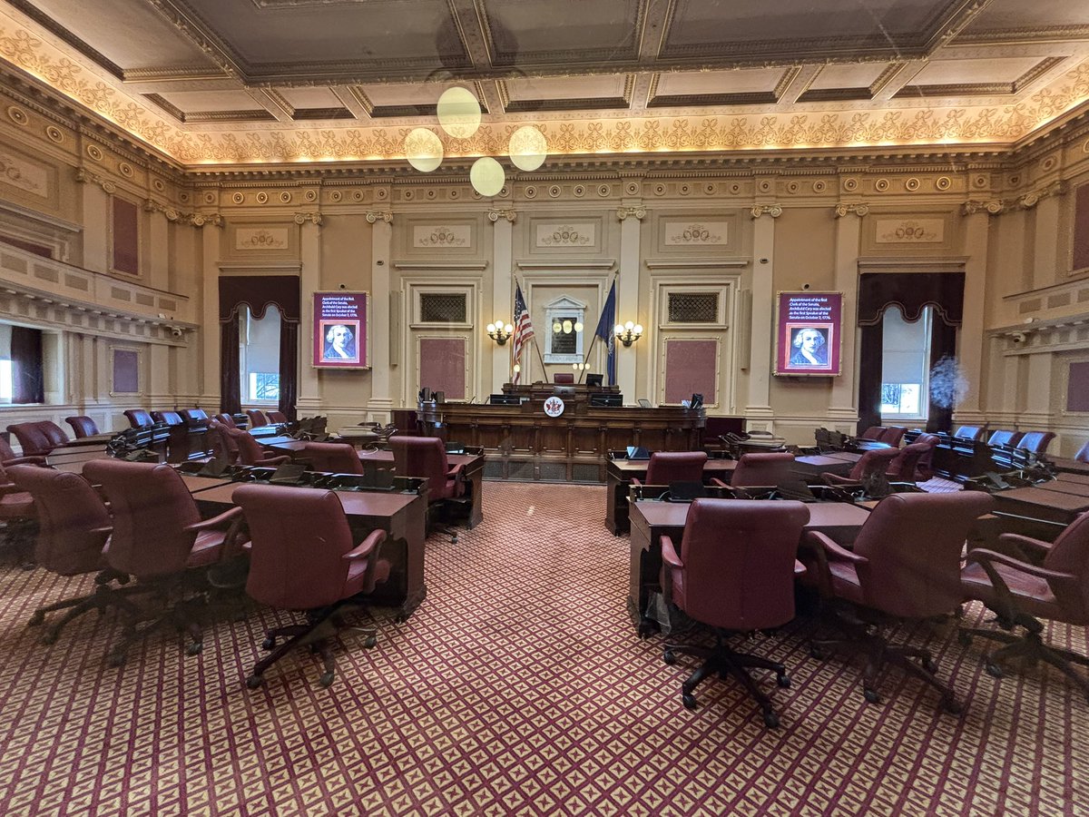 ScottEPeyton1's tweet photo. Not my normal Capitol selfie. The front of the Capitol is closed ahead of next week’s inauguration. Session begins soon, newly elected Delegates were in the House chamber today, and @JusticeReform is gearing up to work on key bills this session.
#Virginia #statecapitol @bostonscally