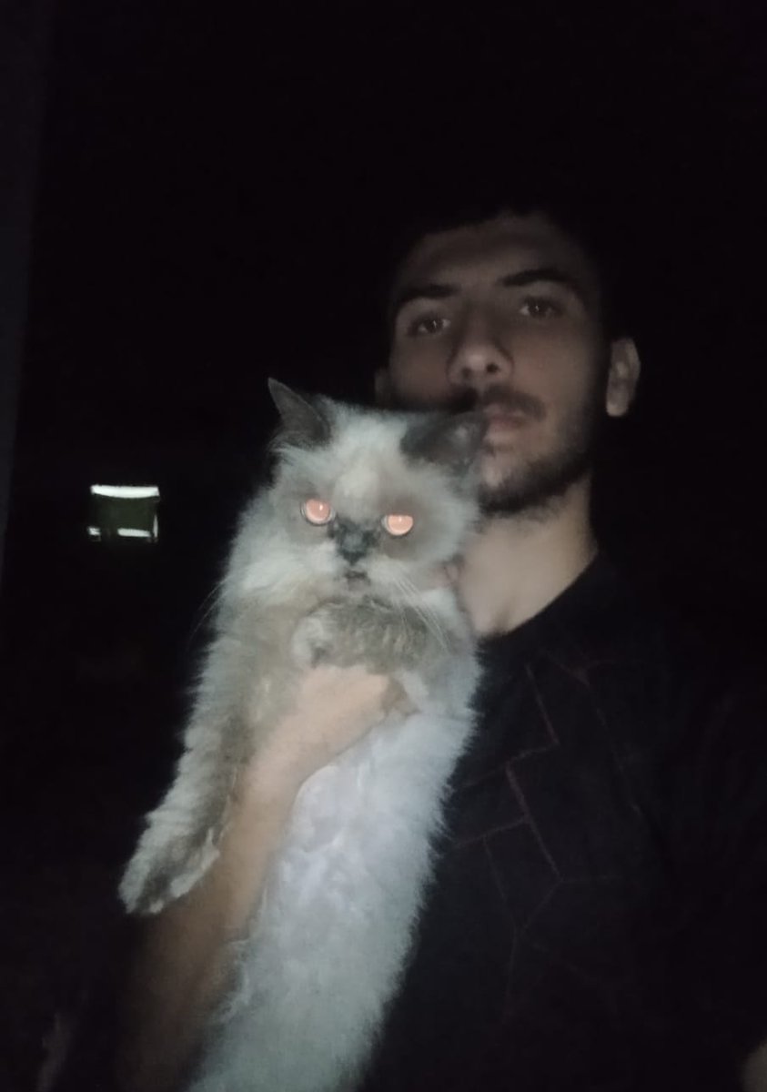 Do you know how painful it is to look at your family and not have enough to feed them?

We are seven people, and donations are coming in very slowly. I couldn’t even provide the full treatment and food for Lucy.💔

I’m not asking for the impossible ،  even a small donation can