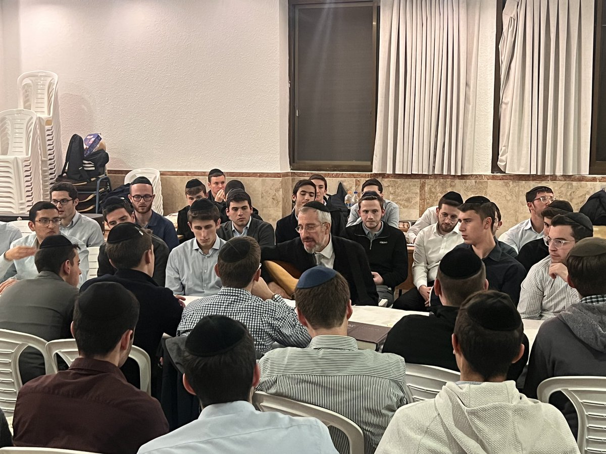 Yeshivat Sha'alvim tweet media