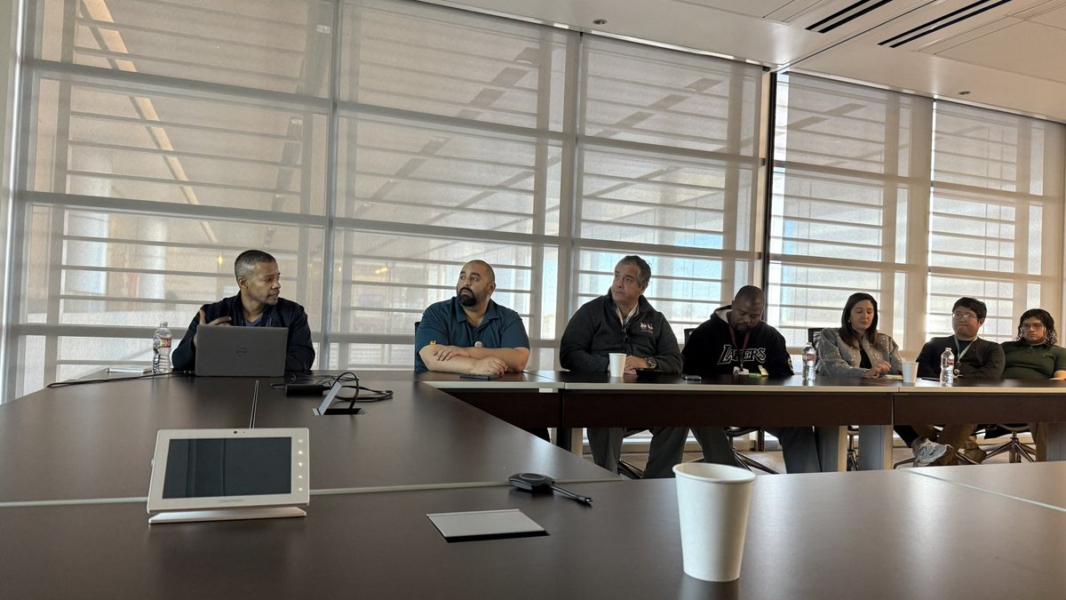 MarbanLab's tweet image. Today’s #labmeeting was a real treat: Rodrigo dos Santos reviewing his work on #RNA #exomer #TY2 in models of #ACM. Group effort with @EugenioCingolan, @TheIbrahimLab and @AleCiulloPhD. Amazing reversal of LV dysfunction and pro arrhythmia by TY2, ripe for translation @CIRMnews!