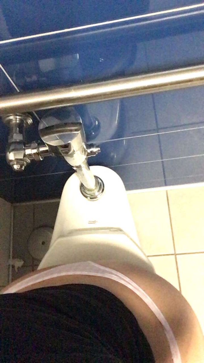 ugh in school horny take me home💔