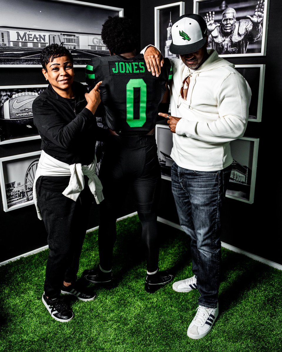 Brandon “Mr.Pick Six” Jones tweet media