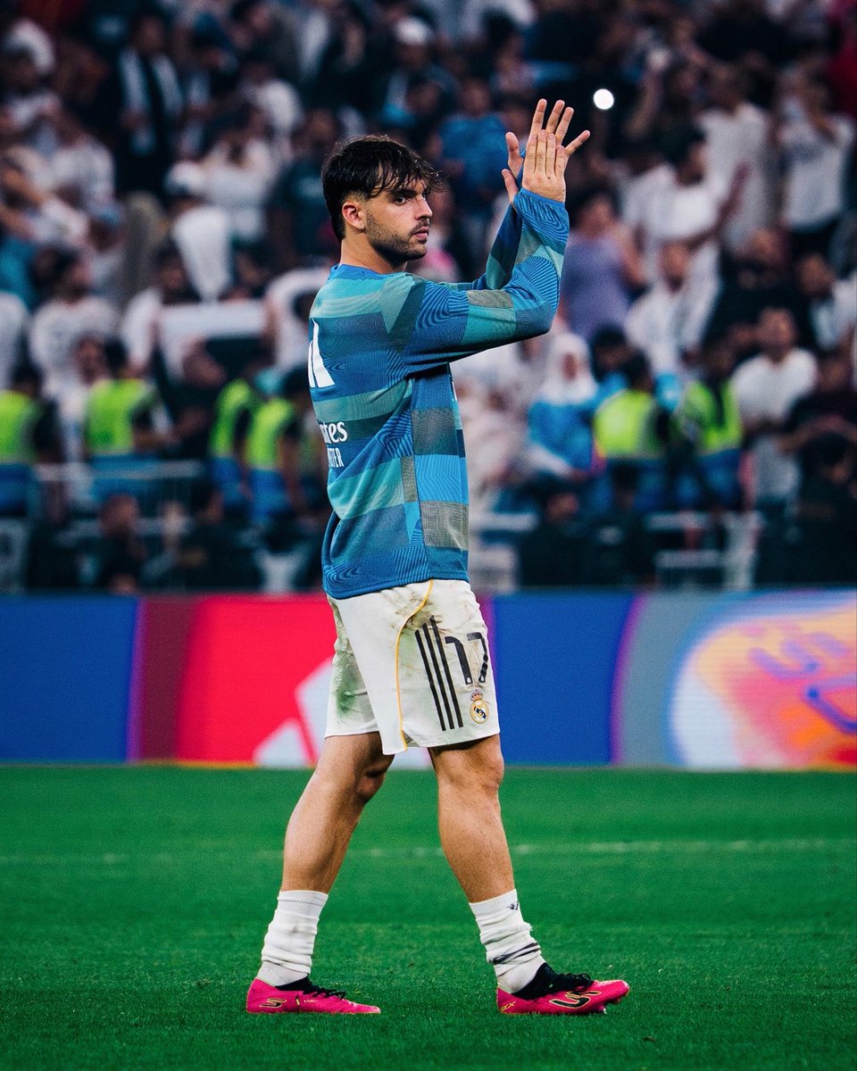 A por otra final, VAMOS!! Gran esfuerzo de todo el equipo para pelear este domingo por la Supercopa!! #HalaMadrid 🤍 #superSupercopa