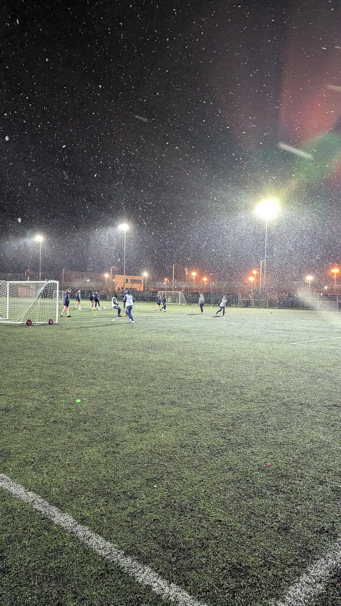 Helen Dobson tweet media