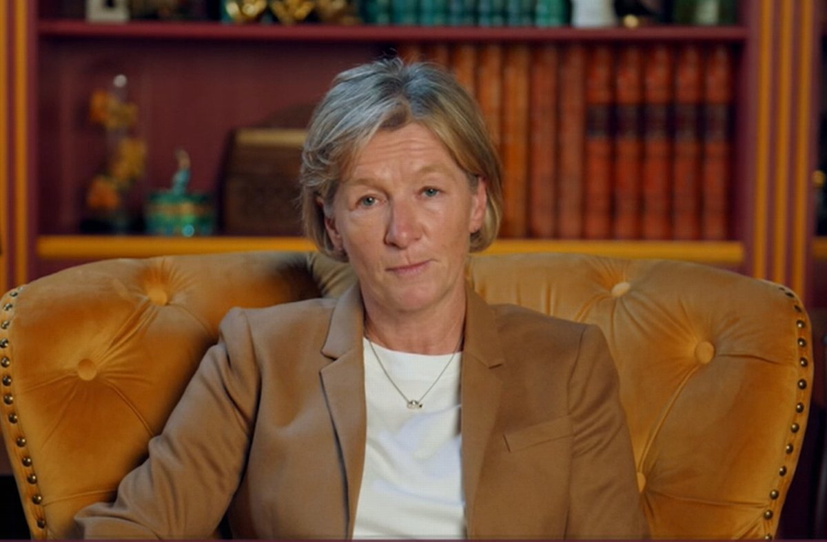 No surprise as a retired Detective Chief Inspector with the Metropolitan Police that she got every theory 100% wrong. Couldn't detect a bell if it was ringing in her ear.
<a href="/metpoliceuk/">Metropolitan Police</a>
#TraitorsUK
#TheTraitors