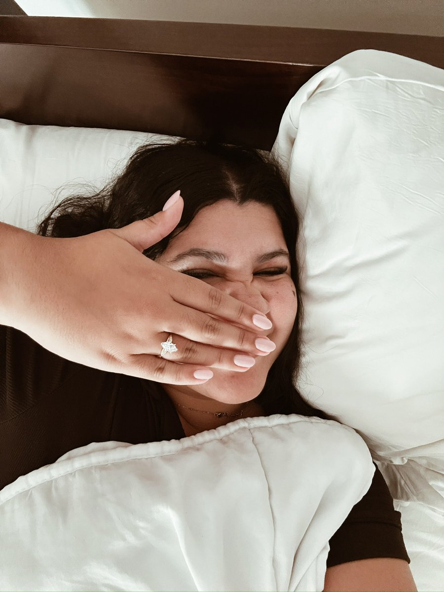 _aamsl's tweet photo. Un pequeño update de mi vida. Más de lo que soñé💍🦮🍼🏡🥹 https://t.co/RBxTwgWA2y