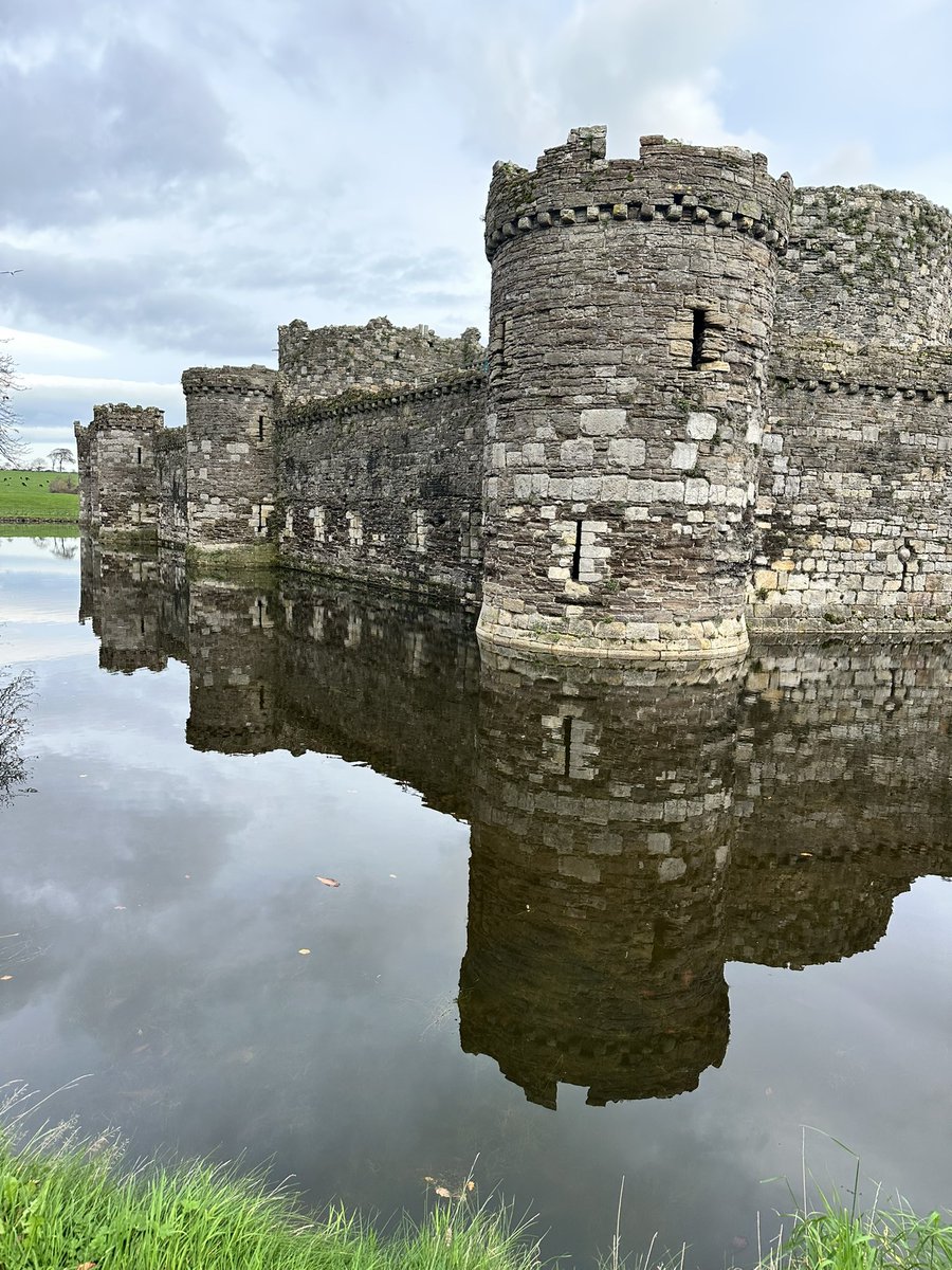 Jonathan tweet media