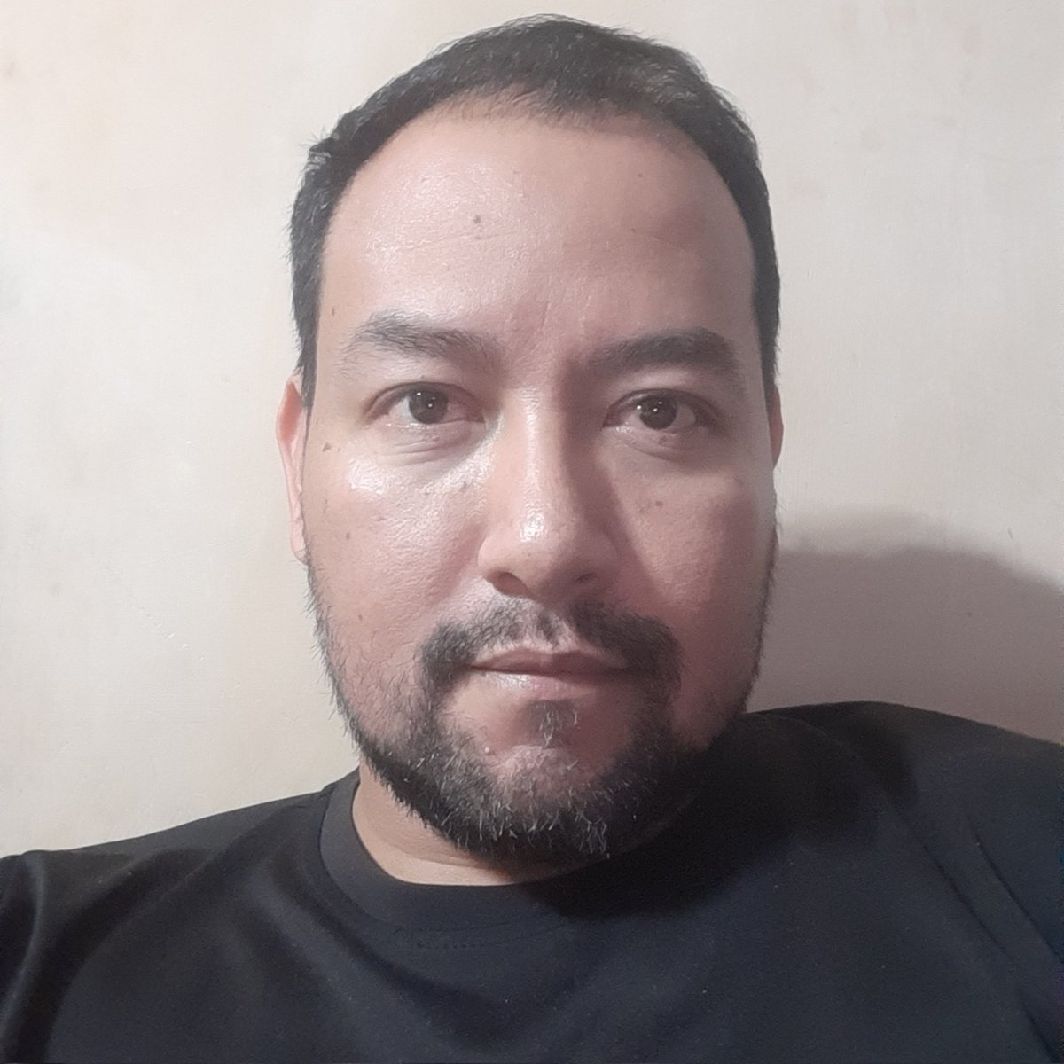 _gerardz's tweet photo. #NuevaFotoDePerfil https://t.co/oNCqrnC84p