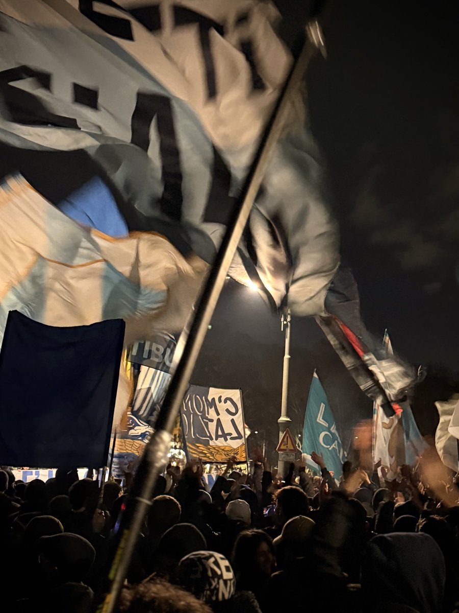 GiGiSSLazio's tweet image. Non saprai mai quanto ti amo e fino a quando ti porto con me…

Avanti #Lazio, avanti #Laziali.
#Lotito vattene.
🦅⚪️🔵