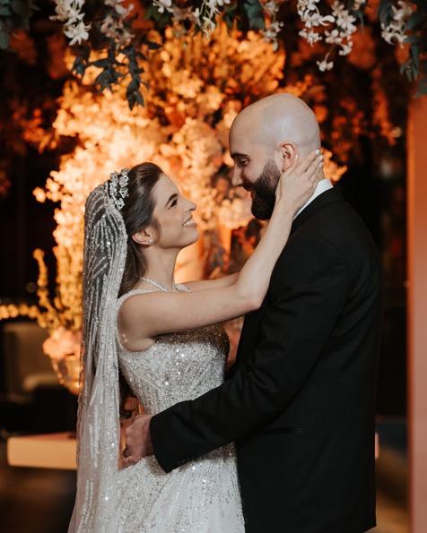 Dos almas que se encuentran y deciden caminar juntas, construyendo un amor que trasciende el tiempo 💕 💍 

📸 @RubenParrastudio