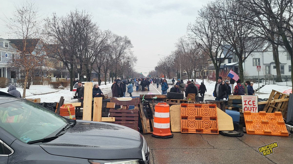 #Minneapolis: Barricades were put up by community members to create an autonomous grieving zone on the block that Renee Good was killed by federal agents yesterday. At least one protest is planned for tonight and healing circles are happening.