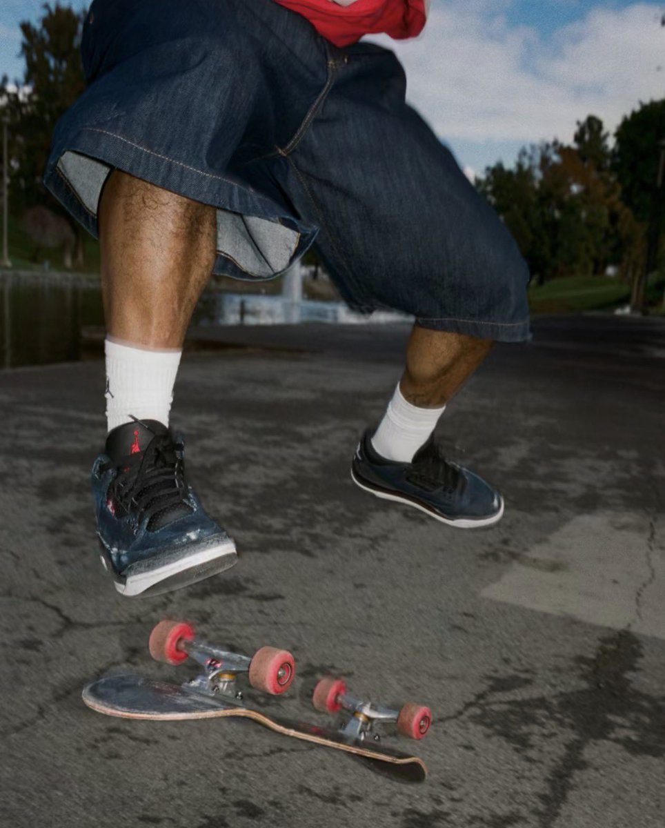 Ovrnundr's tweet image. Levi’s x Nike Air Jordan 3 👖

• $230
• February 2026