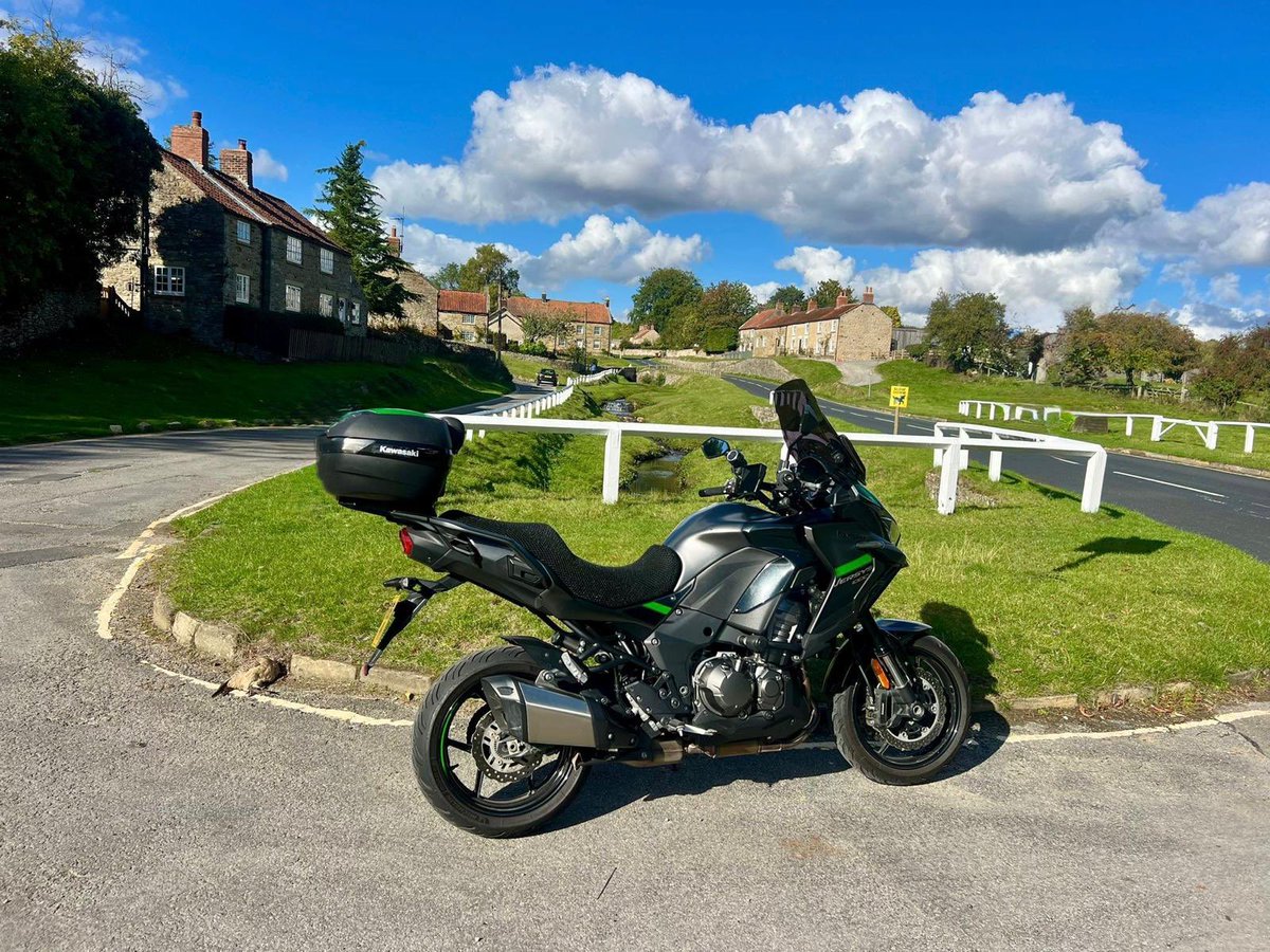 bobmcguire8's tweet image. On a totally different note to my fund raising… went to see young Bumpa (My Versys) today and one press of a button he came alive, the Sound, the feeling, OMG get me to 8c so I can get out again #Motorbikes