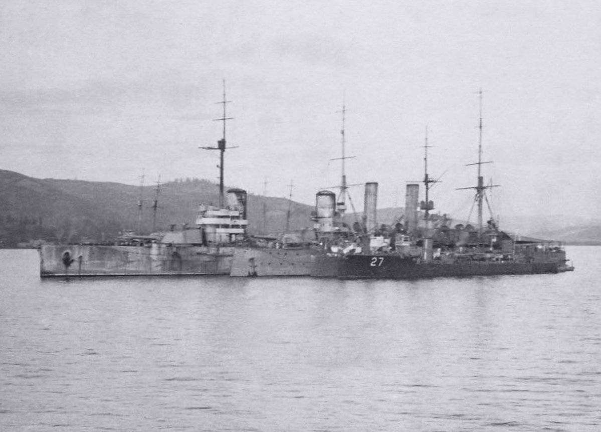 DramaWarship's tweet image. Date: January 1919. Location: İzmit, Turkey. Event: Surrendered to the Royal Navy under the terms of the Armistice of November 1918, German battleship Wolga (former Volya of the Russian Navy) is guarded by the protected cruiser Blenheim and two torpedo boats. Current status:…