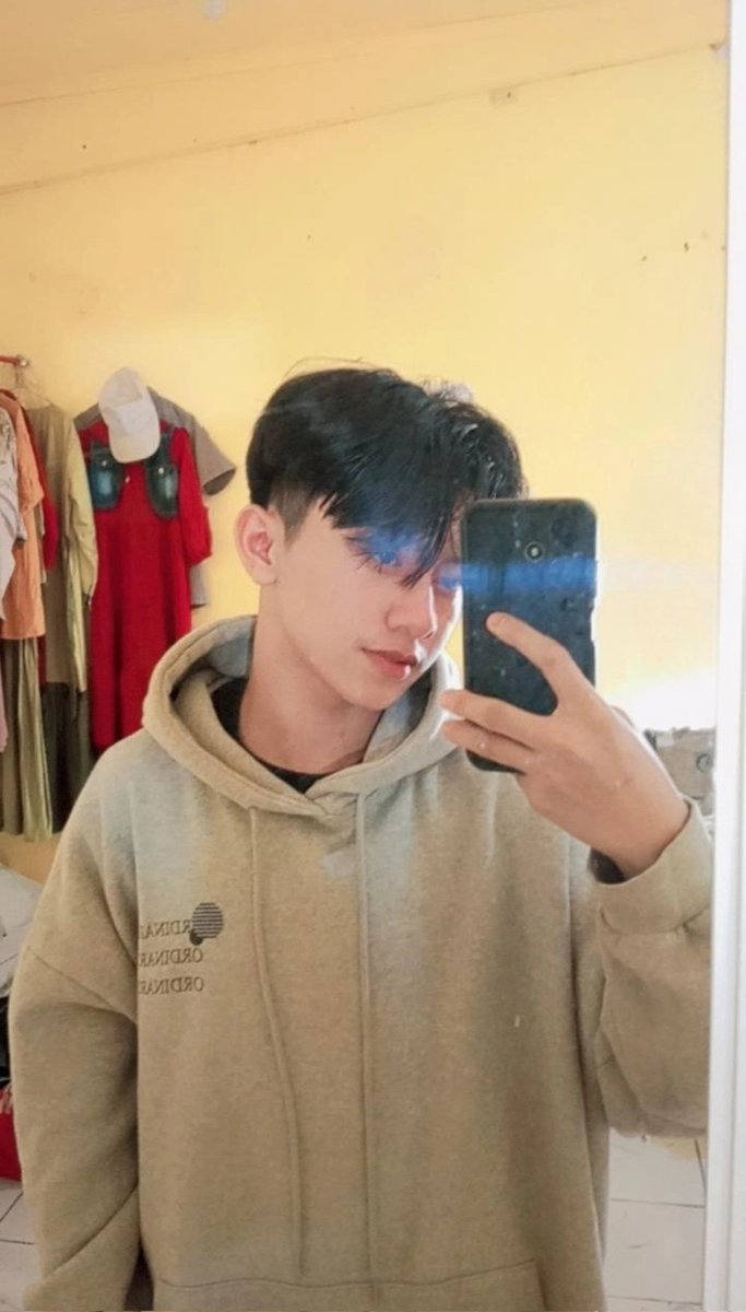 byantx_'s tweet image. post aja lah, bingung mau post apa😮‍💨

#GayJogja #gaysolo