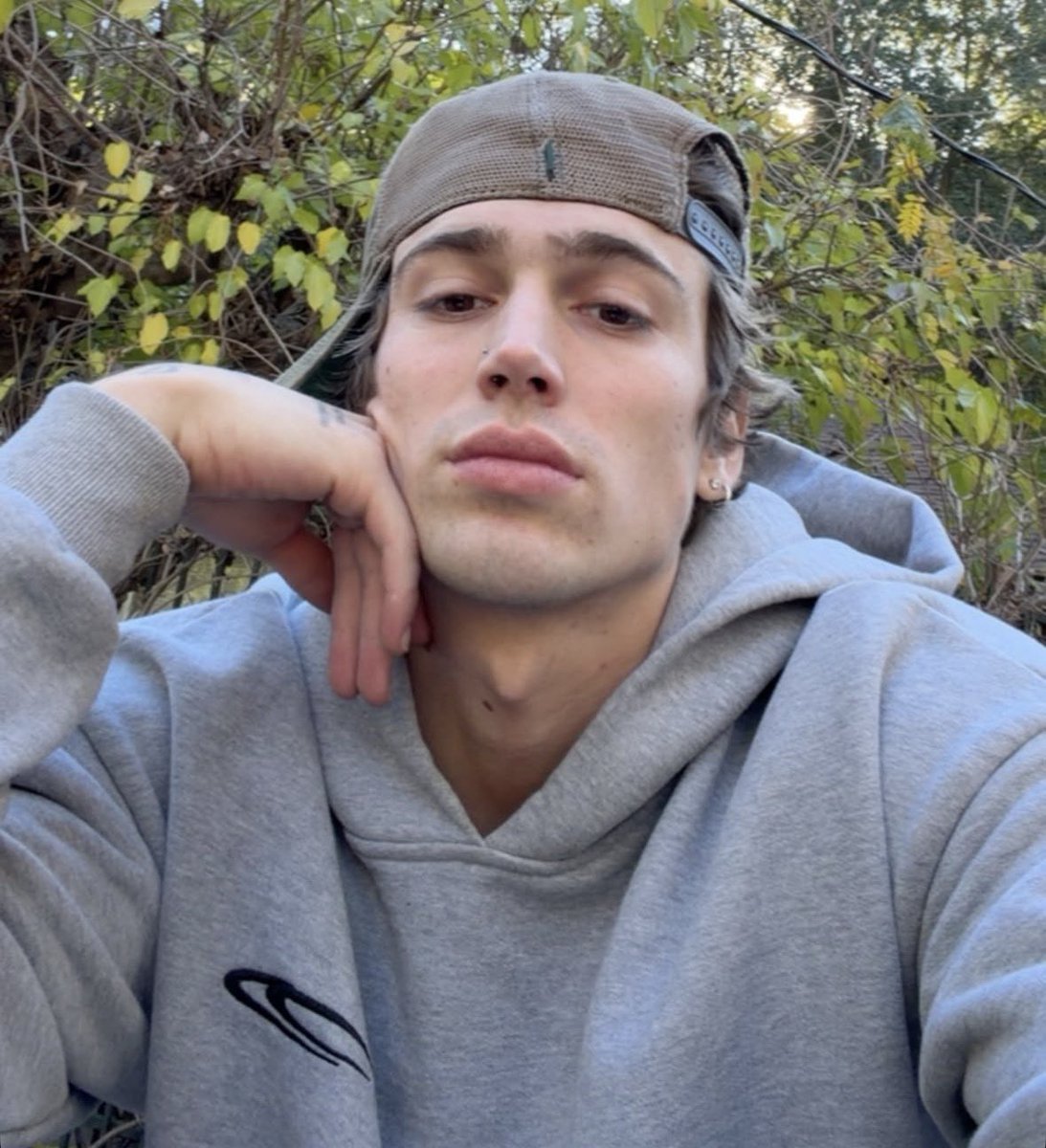 vinnieshugs's tweet image. &amp;lt;3