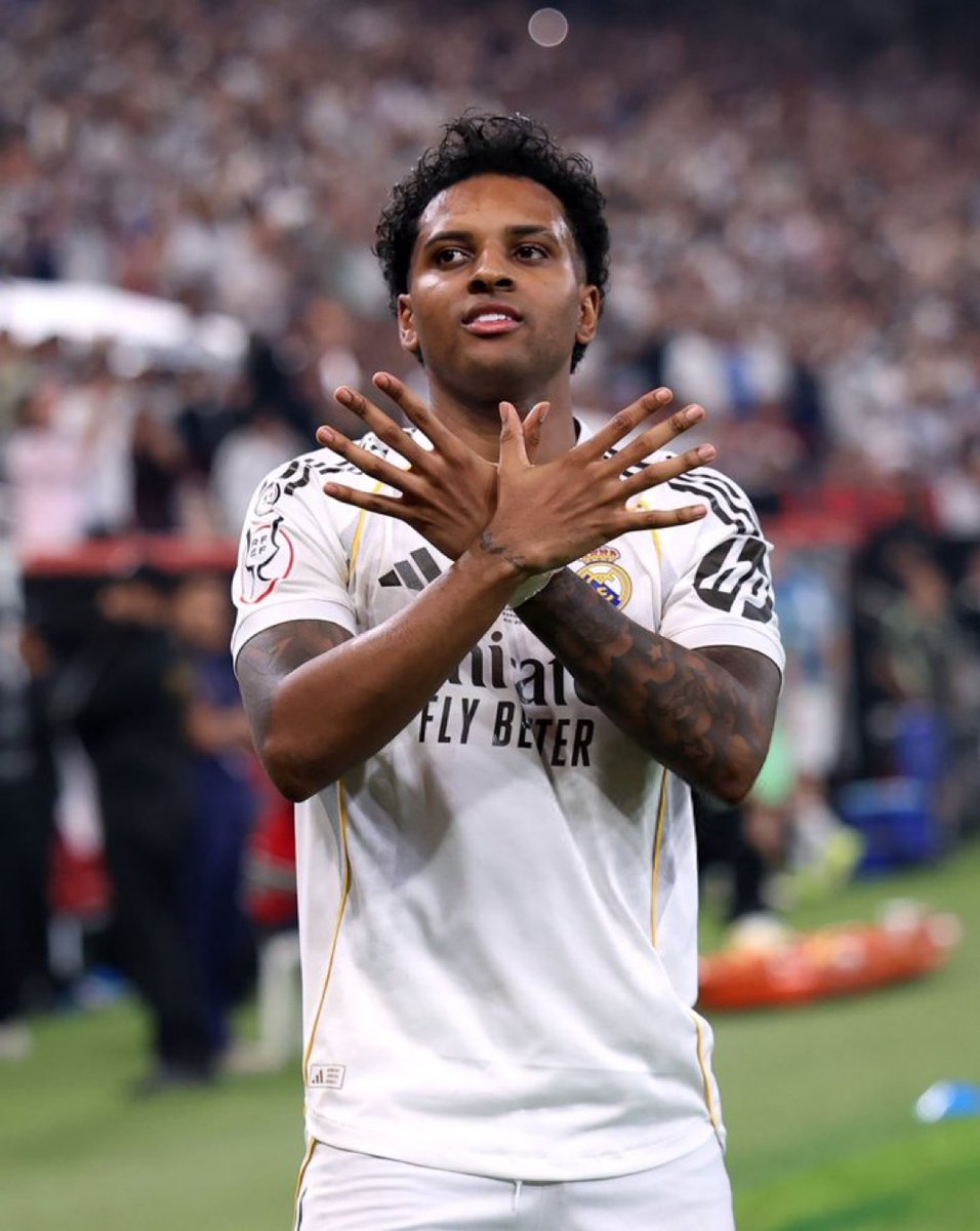 theMadridZone's tweet image. Full Real Madrid stats this season:

🇫🇷 Kylian Mbappé - 29 goals, 4 assists 
🇧🇷 Viní Jr - 5 goals, 7 assists 
🇹🇷 Arda Güler - 3 goals, 8 assists 
🏴󠁧󠁢󠁥󠁮󠁧󠁿 Jude Bellingham - 5 goals, 4 assists 
🇺🇾 Fede Valverde - 1 goal, 7 assists
🇧🇷 Rodrygo - 3 goals, 4 assists
🇪🇸 Gonzalo Garcia - 3…