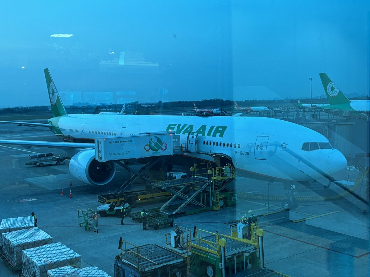 (´-ω-｀)ふーまた行くぜ✈️