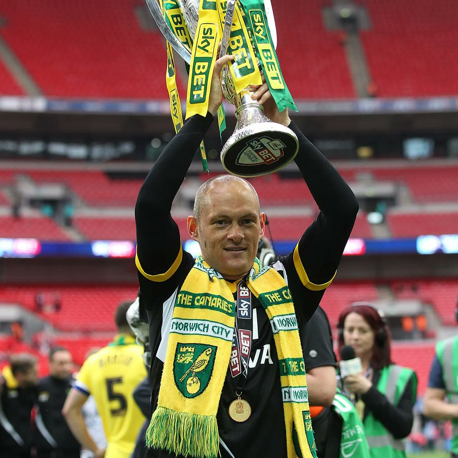 Second Tier podcast tweet media