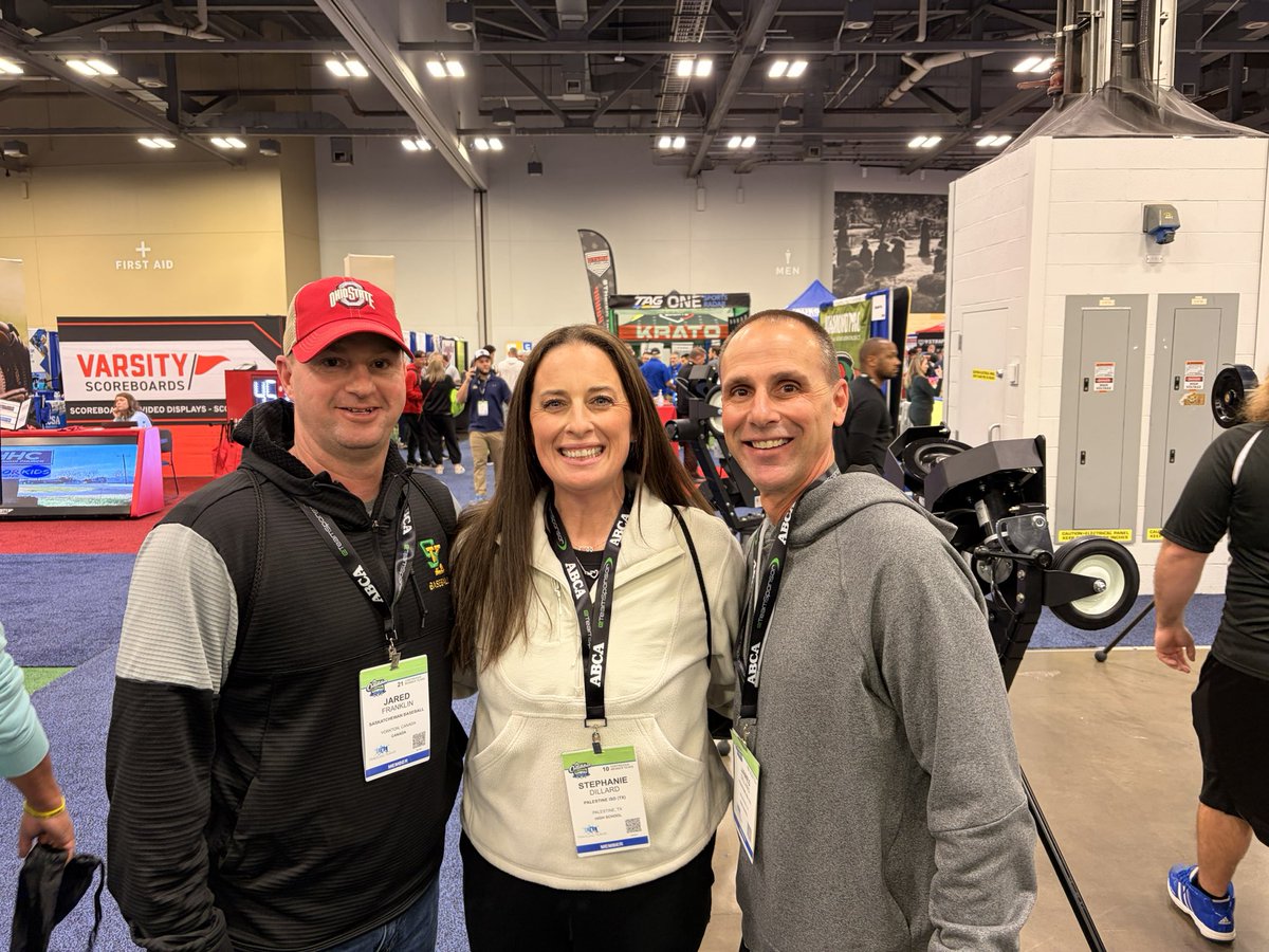 stephanie dillard tweet media