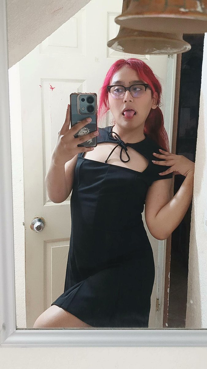 Aura Phoenix tweet media