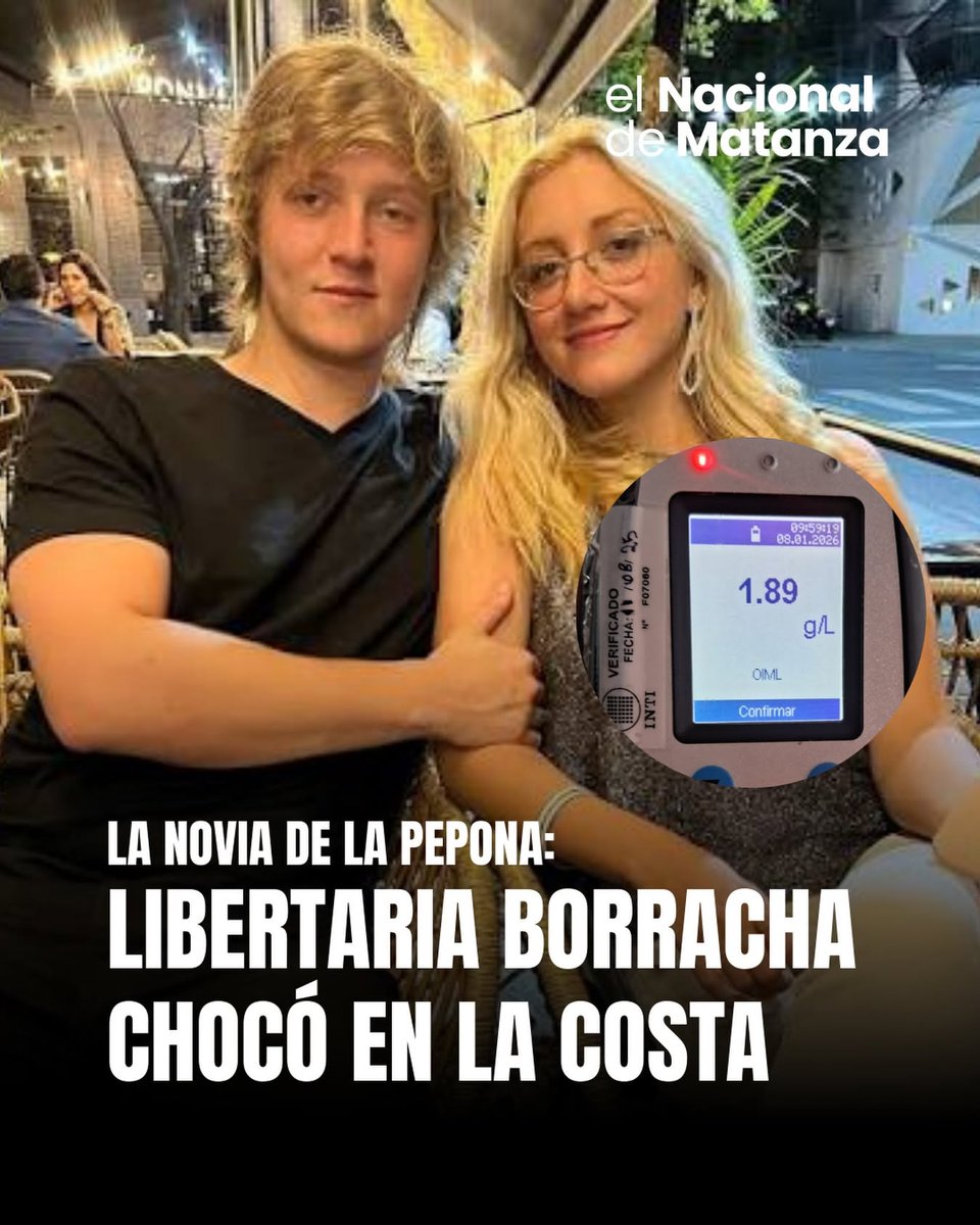 Que hermosa la Pepona de remera negra