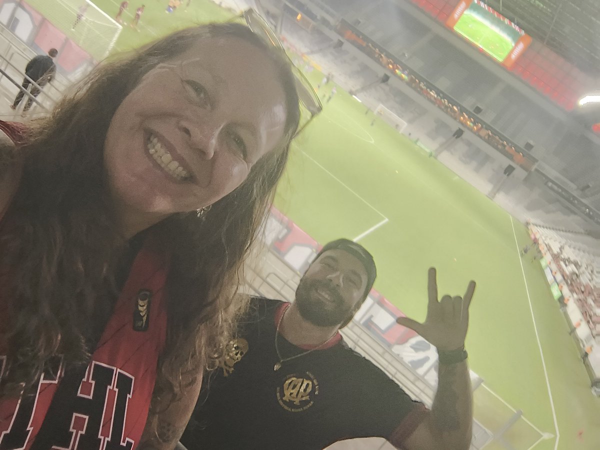 Começando 2026 ❤️🖤🌪️☠️