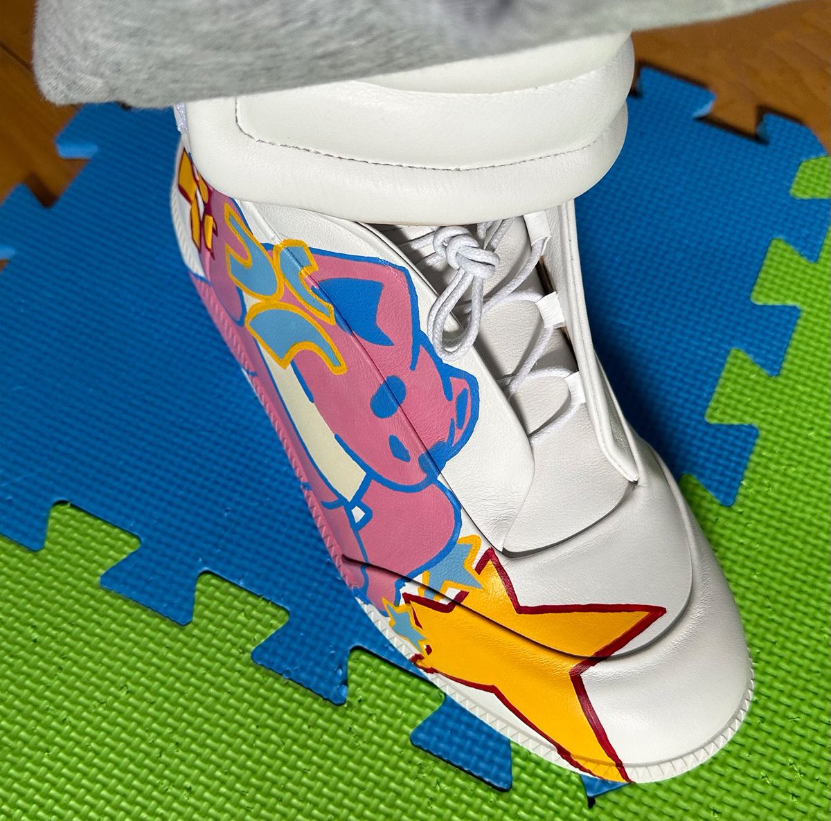 gilfgavin's tweet image. new painted shoes