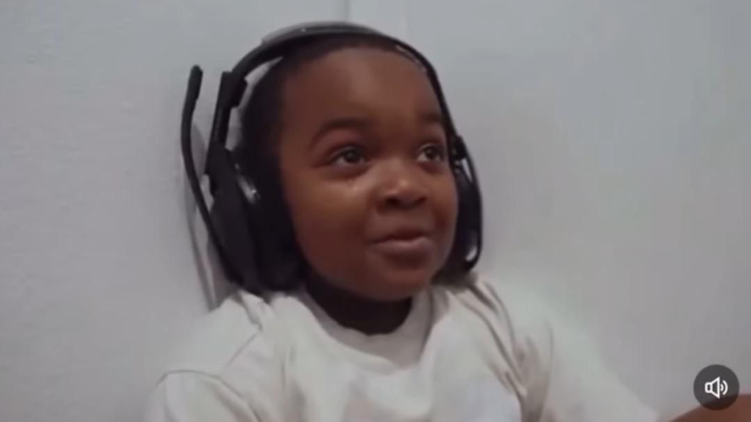 THE DEBUT HUB tweet media