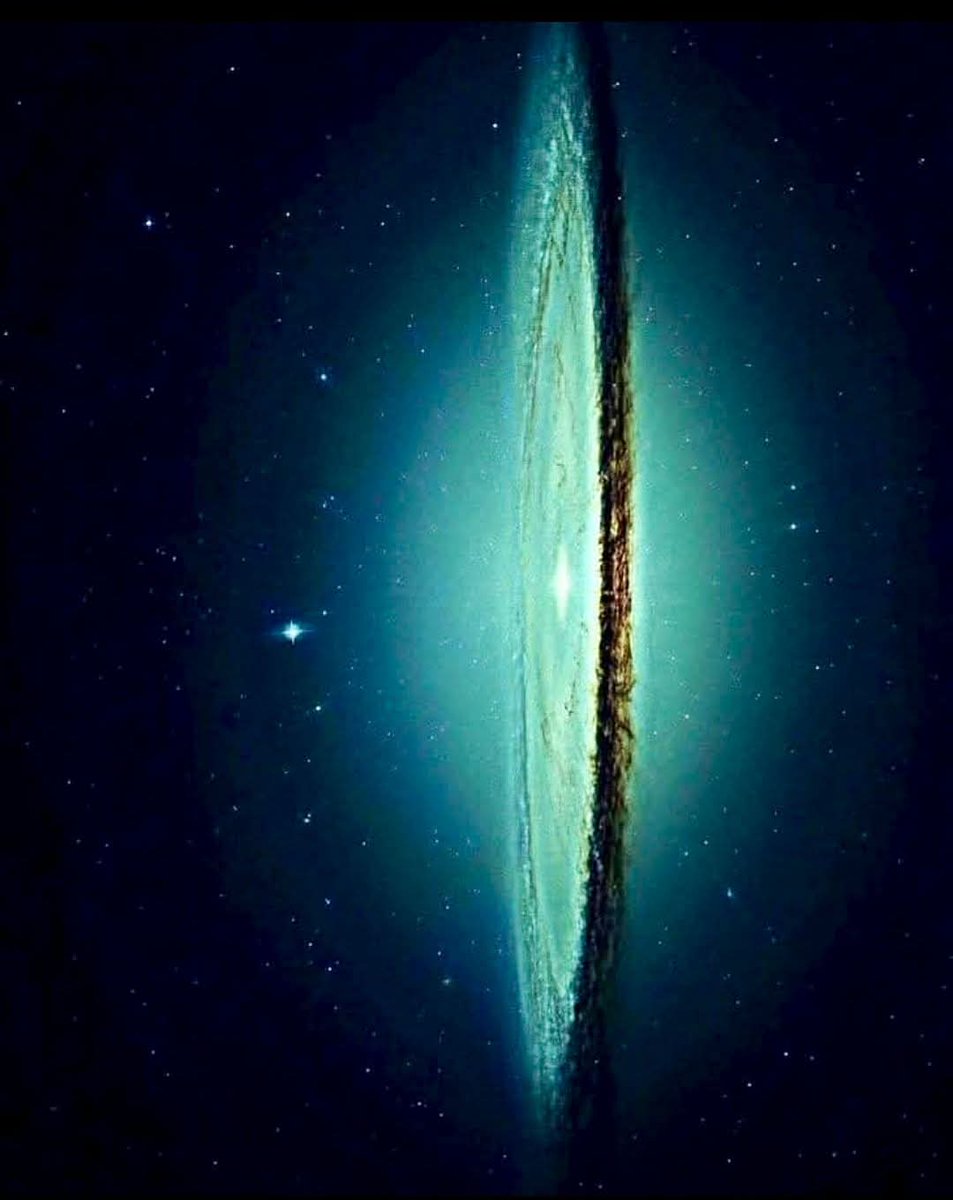 konstructivizm's tweet image. One of the best image of Space ever taken
The Sombrero Galaxy Infrared
Credit: NASA, ESA, Hubble