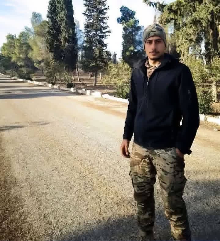 ألا إن سلعة الله غالية ألا ان سلعة الله الجنة 
تقبلك الله من الشهداء يا خالي عدنان أبو البراء الحموي  وربط على قلب والديك .أستشهد اليوم في حلب 

#سوريا