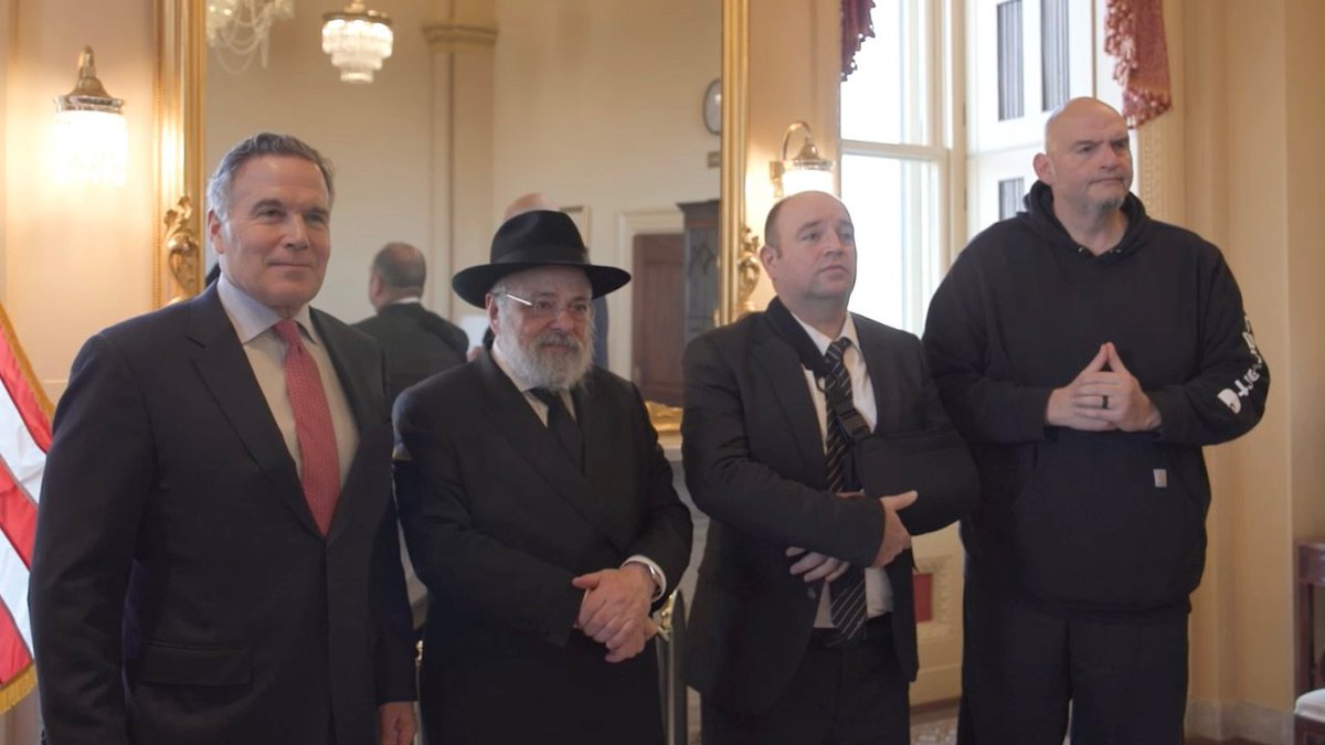 Image for the Tweet beginning: Today, my friend @SenFettermanPA and