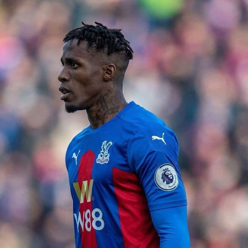 Wilfried Zaha STILL gives a 10th of his salary to charity.

He paid out of his own pocket to keep Palace's women's team going when it struggled with finance and still contributes to them to this day.

He does a lot of work for charities including underprivileged children after he