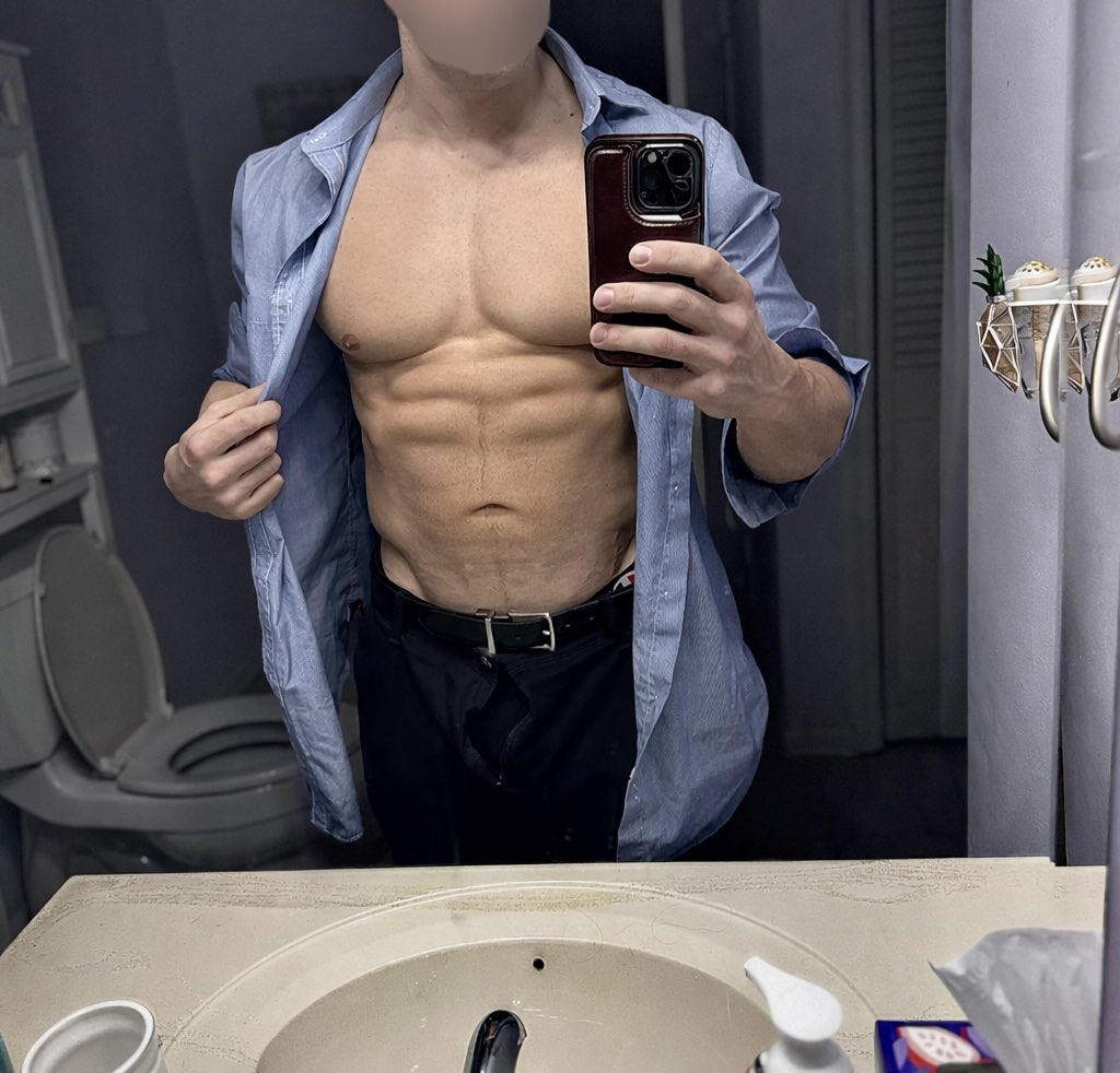 thelordbeefcake's tweet image. Professional on the outside. This underneath..