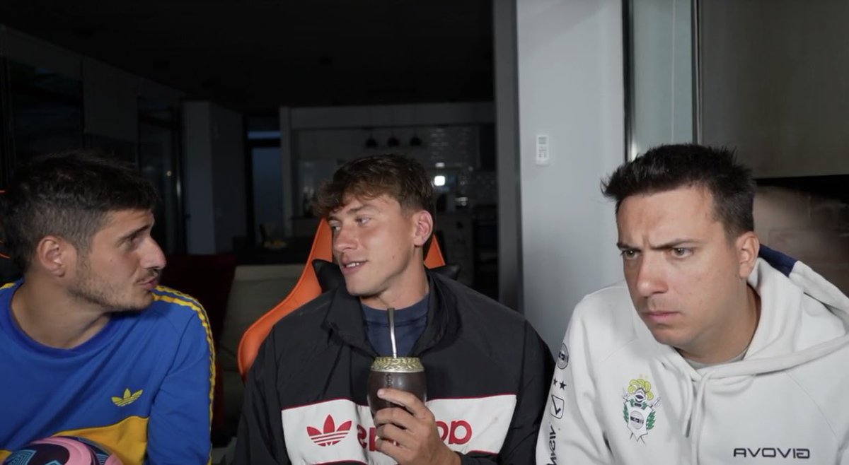 que raros estan los mernosketti