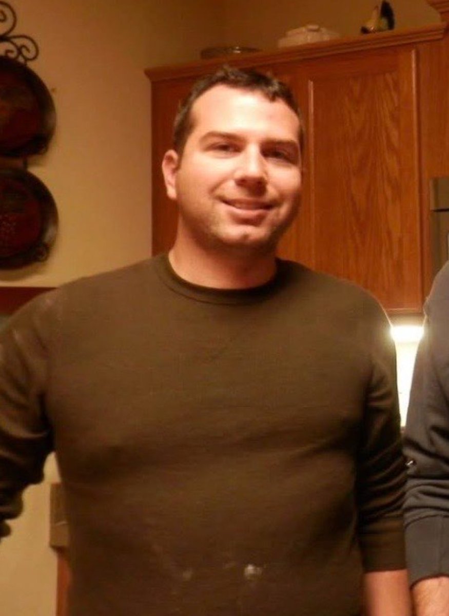 socpartyamerica's tweet image. More photos of the murder suspect Jonathan David Ross