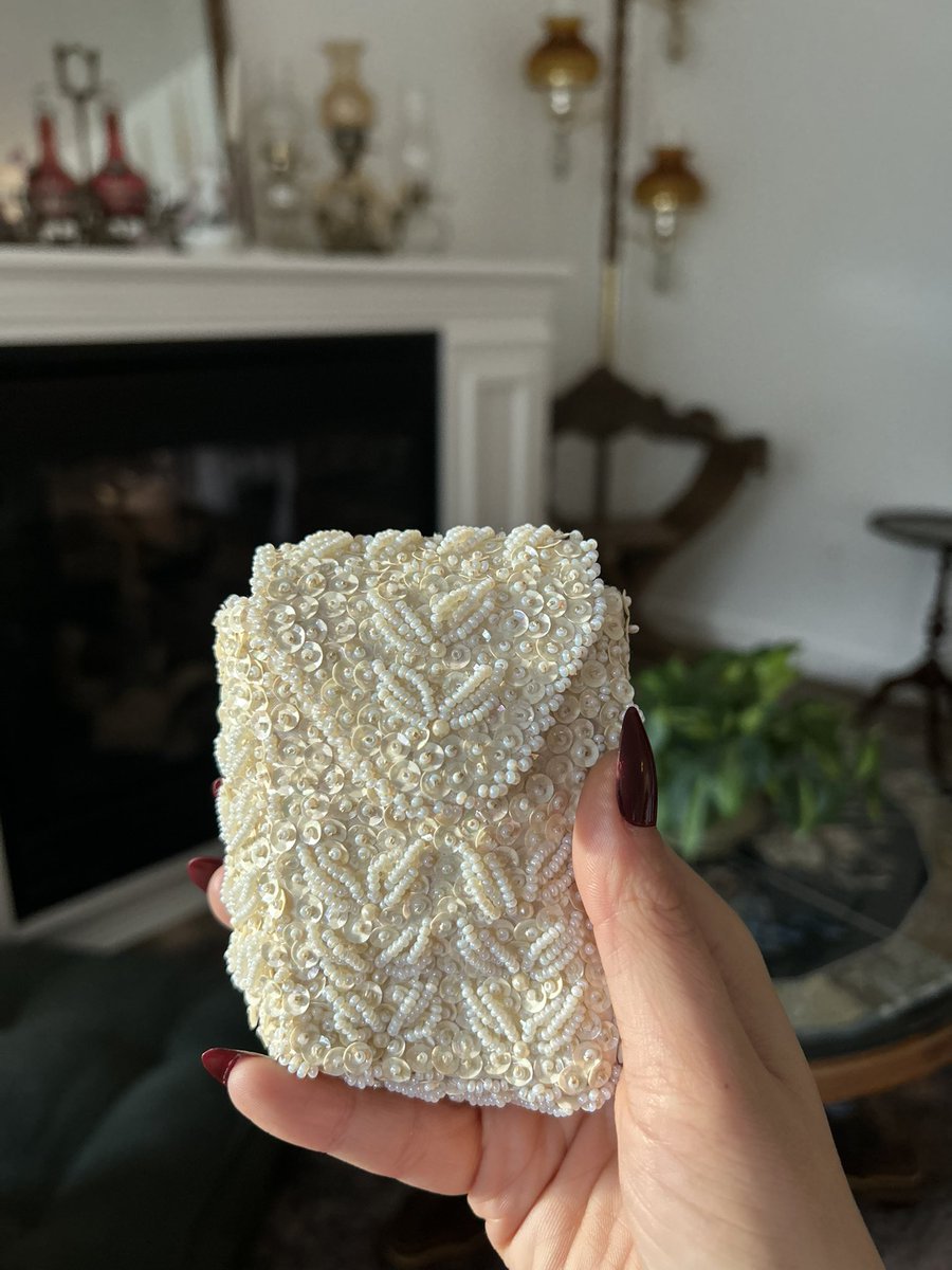 PeaceRoseShephe's tweet image. I’m just a girl 🎀🍃