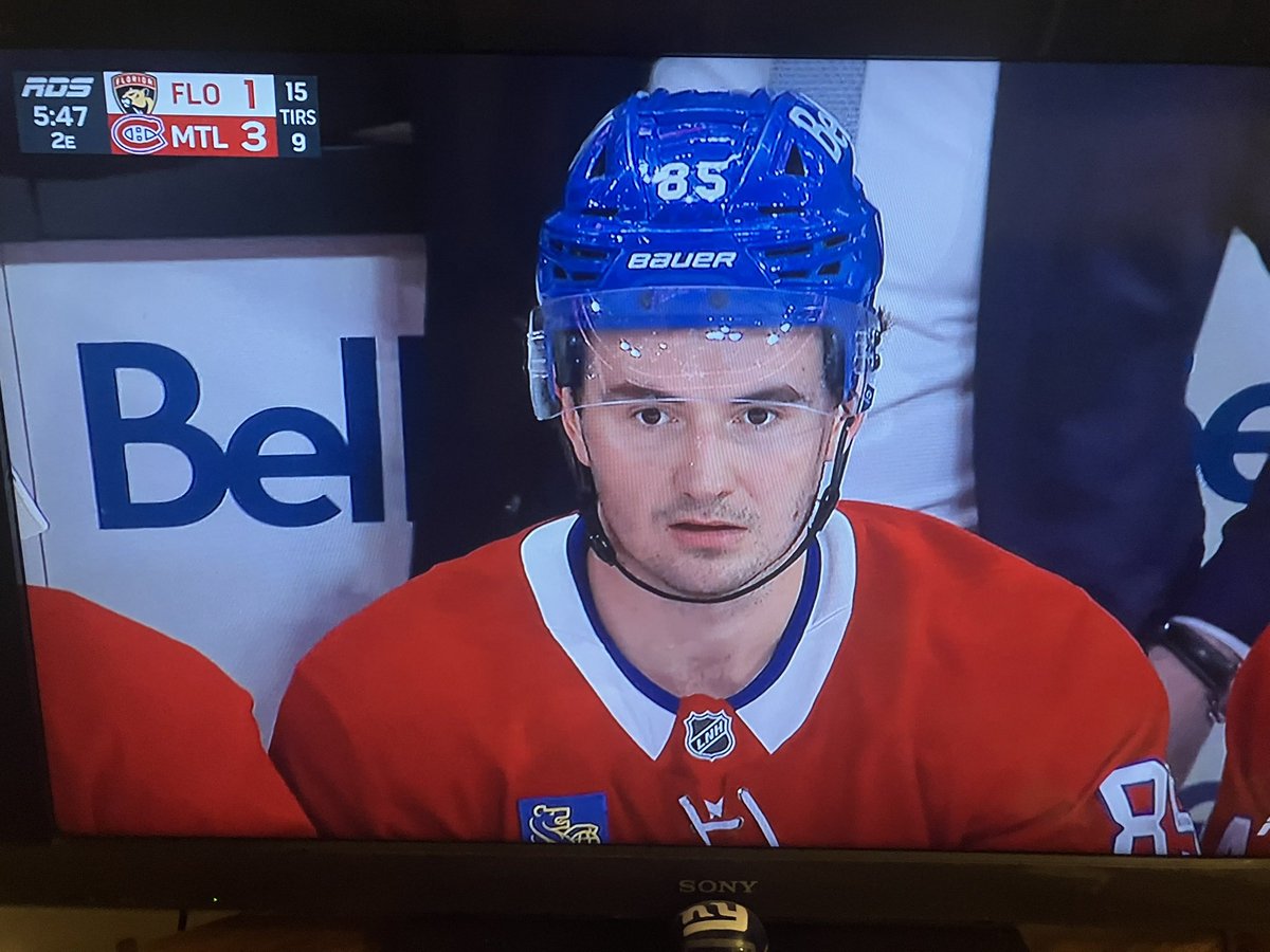 manofbird's tweet image. I attribute Alexandre Texier’s success with the @CanadiensMTL to his soft hands and lucky ill-fitting helmet. That’s my expert hockey analysis. #GoHabsGo