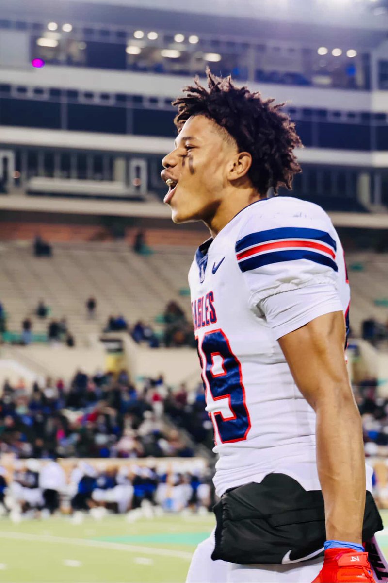 #AGTG After making a great connection with Coach Gipson, I am truly blessed to have received an offer from Howard Payne University. All glory to God! 🙏🏾

#Blessed #HowardPayneUniversity #Recruitjahsxiah #FaithAndFootball