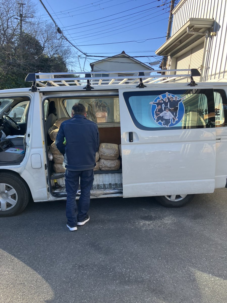 おはようございます！！ 本日も美味しいお米届けに行って来ます！ 千葉県で育った美味しいお米です。 玄米もまだまだ買います！  お問い合わせお待ちしております。 #千葉市 #米屋 #新米 #備蓄米 #もち米 #米騒動 #米高騰 #配送 #米配達 #備蓄米買い戻し #コイン精米