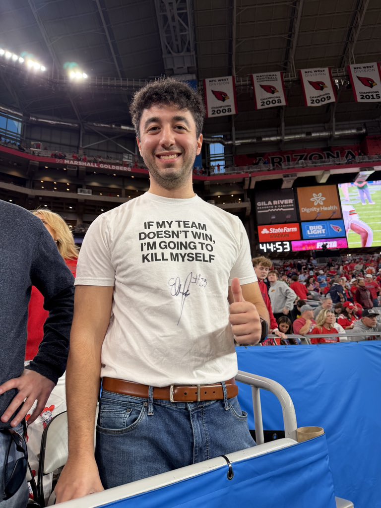 IcyVert's tweet image. What a shirt