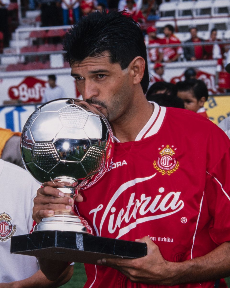 TolucaFC's tweet image. 3️⃣1️⃣ años de la llegada del Príncipe Guaraní, el resto es historia 🇵🇾👹 @PepeCardozo249