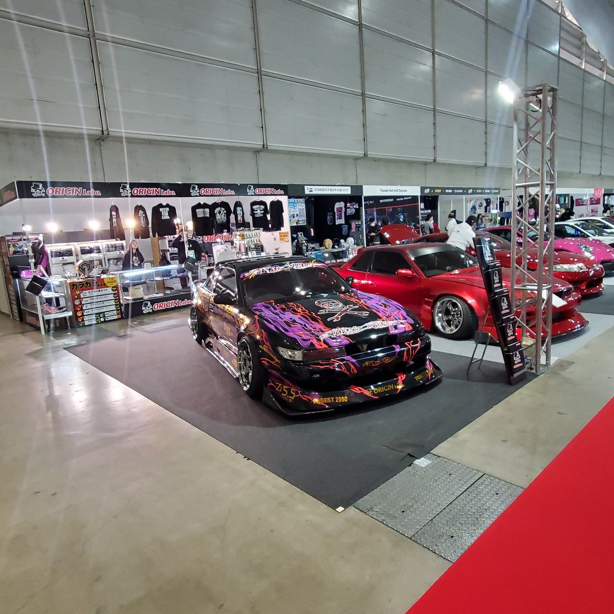 originlabo tweet media