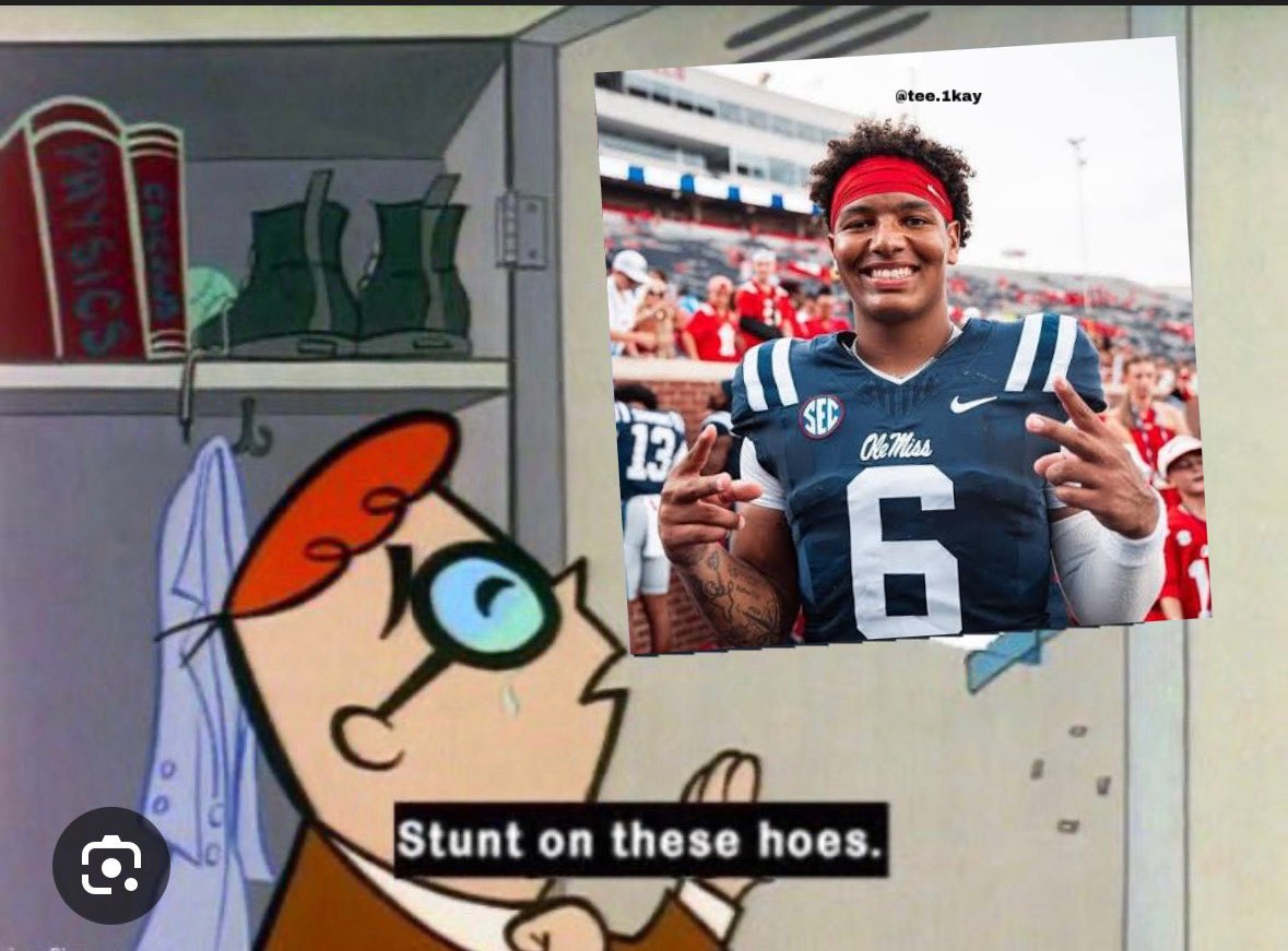 Do it gift the sip🦈❤️💙🤍 #hottytoddy #OleMiss #beatmiami