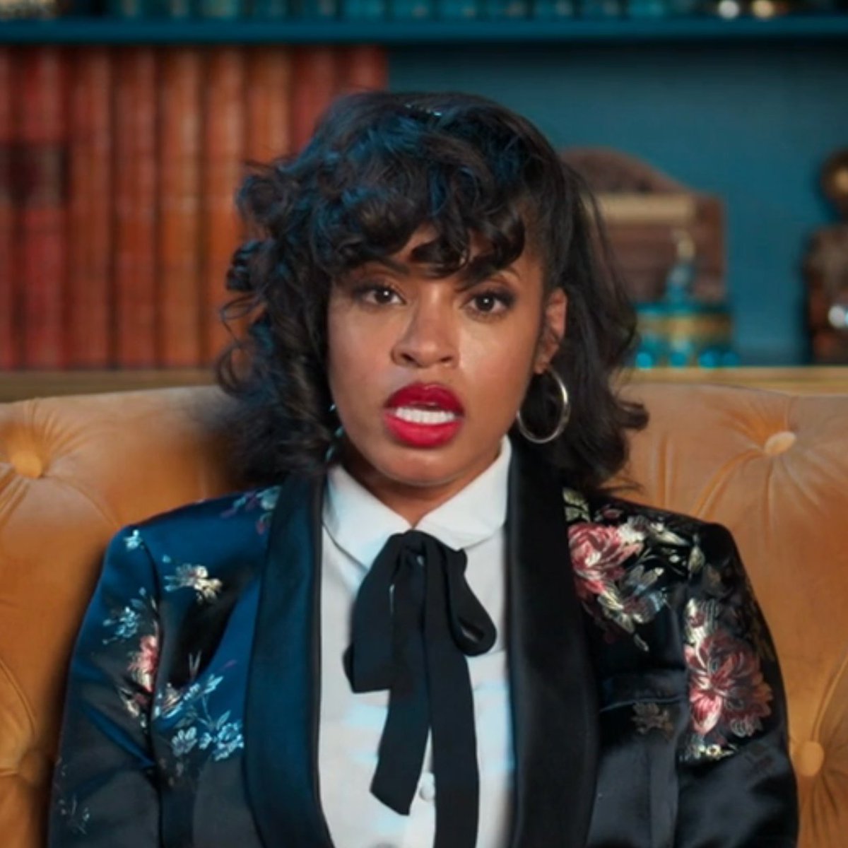 gibsonoma's tweet image. "Michael is either a terrible Faithful or a terrible Traitor."

Drag him, Tiffany! #TheTraitorsUS