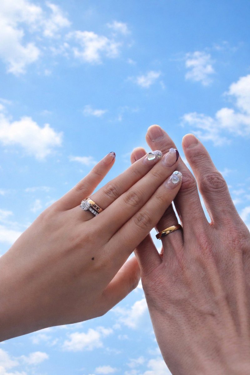 momota_kento's tweet image. いつも応援してくださっている皆様へ
私事ではありますが、このたび入籍したことをご報告させていただきます。
これから人生の新たなスタートとして感謝と初心、覚悟と責任を持って自分らしく頑張っていきます
引き続き変わらぬご声援よろしくお願いいたします