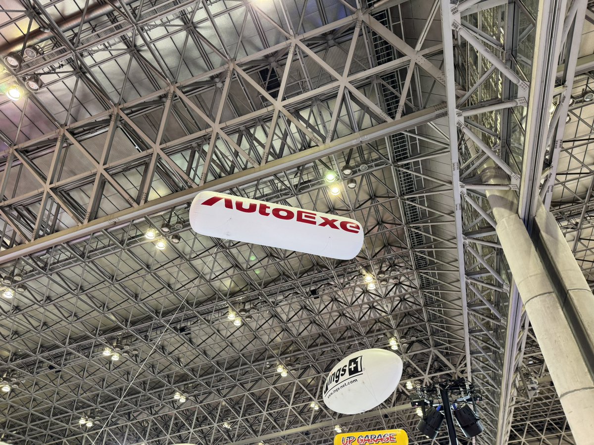 AutoExe_Inc's tweet image. #東京オートサロン 2026開幕🎉

#オートエクゼ ブースでは #Roadster (ND-07S)と #CX60 (KH-07 AX)を展示中です🚗開発中の試作品も仮装しておりますので、ぜひ実物をご覧ください！

西ホールNo.121でお待ちしております。
AutoExeのバルーンが目印です🎈

#tokyoautosalon
#tas2026
